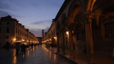 Try Not to Laugh: A Sitcom Scene in the Middle of Stradun! 26 Stradun