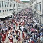 Photo Gallery: Lindo Enters The Guinness World Records On The Stradun! 8 Lindo enters the Guinness World Record 8