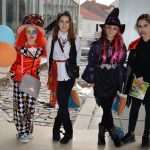 Big dance party for masked children 2