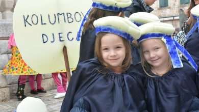 Children masquerade party on Stradun 1 Children masquerade 9
