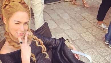 Queen Cersei posed for Facebook bright and cheerful! 1 cersei-lannister-01