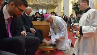 Photo Gallery: Maundy Thursday 1 holy week
