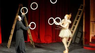 The Little Needle: Interesting Story About Tolerance and Human Differences 2 Mala scena