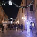 Advent in Dubrovnik: Days of happiness and pure pleasure 12 stradun kucice005