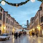 Photo Gallery: Santa Claus is Coming To Town! 10 stradun ukrasi 11