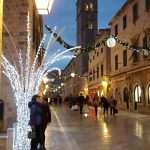 Photo Gallery: Santa Claus is Coming To Town! 9 stradun ukrasi 12
