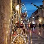 Photo Gallery: Santa Claus is Coming To Town! 8 stradun ukrasi 13