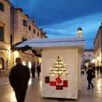 Photo Gallery: Santa Claus is Coming To Town! 6 stradun ukrasi 15