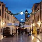 Photo Gallery: Santa Claus is Coming To Town! 4 stradun ukrasi 17