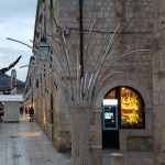 Photo Gallery: Santa Claus is Coming To Town! 19 stradun ukrasi 2