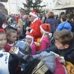 Sansa Clauses on Motorcycles: Brum, vroom, vroom! Ho, ho ho! 19 motomrazovi 18