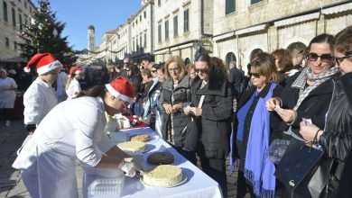 Cake Party: Dubrovnik earned 11,400 kuna for physically disabled people 1 torta party2001
