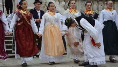 Photo Gallery: Enjoy the Beauty of Croatian Folklore Dances on Stradun! 12 Folklore Dances on Stradun 28