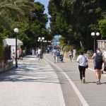 Sunny day in Uvala Lapad 33