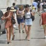 Hottest Photo Gallery in Town: A Day with Spider-Man, Selfie Sticks and Improvised Hats 24 spica062