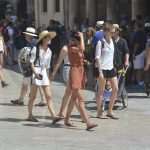 Hottest Photo Gallery in Town: A Day with Spider-Man, Selfie Sticks and Improvised Hats 25 spica065