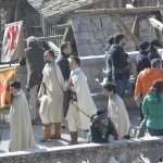 Video & Photo Gallery: First Kiss of Taron Egerton and Eve Hewson on the Set of Robin Hood 12 Shooting Robin Hood 12