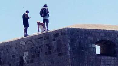 Don't Be Like These Guys! 1 City Walls Climbing
