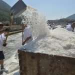 Video and Photo Gallery: We Spent a Day in a Saltern Ston Picking Up 'Fleur de Sel'... 61 Salt Collecting Ston 59