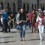 Photo Gallery: Sunbathing on the Last Day of March 24 Sunbathing 24