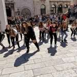 Video & Photo Gallery: We Love Flash Mobs Like These 10 Flash Mob 3V 10