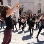 Video & Photo Gallery: We Love Flash Mobs Like These 11 Flash Mob 3V 11