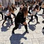 Video & Photo Gallery: We Love Flash Mobs Like These 2 Flash Mob 3V 2