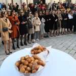 Video & Photo Gallery: Christmas Carols 102 Christmas Carols 59