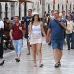 Old Town Exudes Splendid Summer Vibes 20 Stradun đir