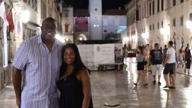 Magic Johnson Gladly Poses With Fans on Stradun! 1 Magic Johnson Cookie