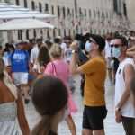 The Streets of the Old Town are Full Once Again 27 Stradun đir