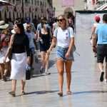 Not Even the Boiling Weather Stopped the Everyday Stradun Mingling 29 dir 28