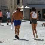 Dan Bilzerian Spends Time With Fans on Stradun 5 Dan Bilzerian