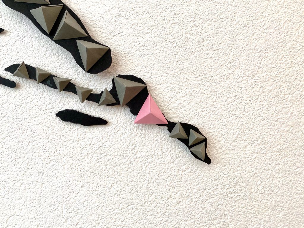 Young Dubrovnik Couple Gets Creative With Paper Revealing Their Love for the City 3 Lujo Paper Decoration 1
