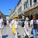 Tourists From Cruisers 1