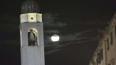 Places to Visit Before You Die: Dubrovnik 18 grad mjesec zelenci zvonik033