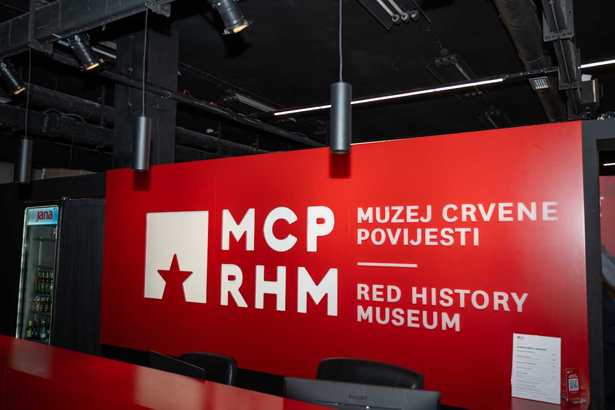 red history museum7