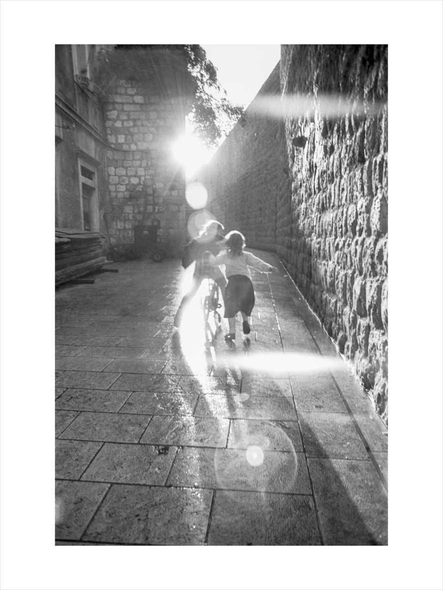Pavo Urban’s Mediterraneanism Opens in Dubrovnik, Revealing the Photographer Before the War 2 PAVO URBAN 2