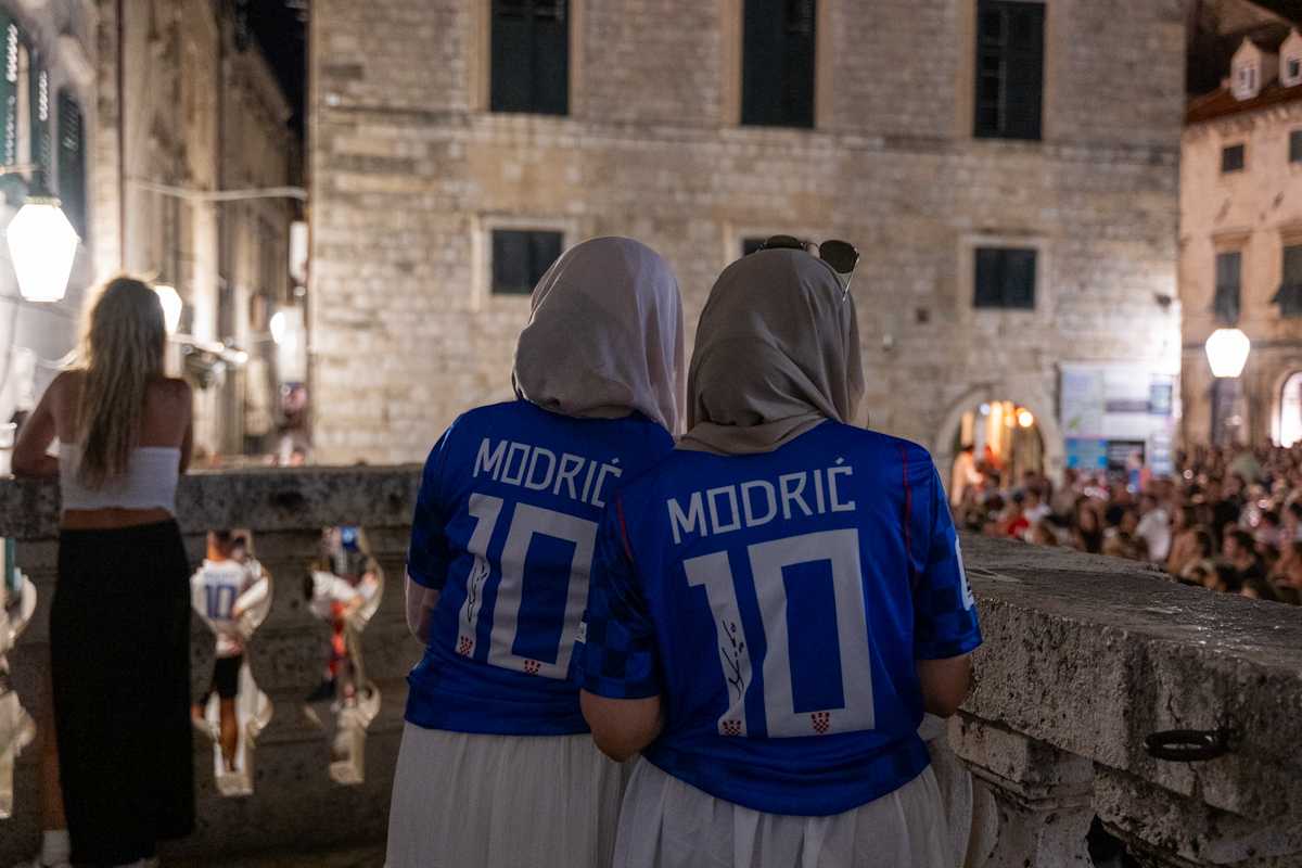 Dubrovnik Dressed in Red and White, Croatia Falls 4:2 to England in Dallas 2 hrvatska engleska2 8